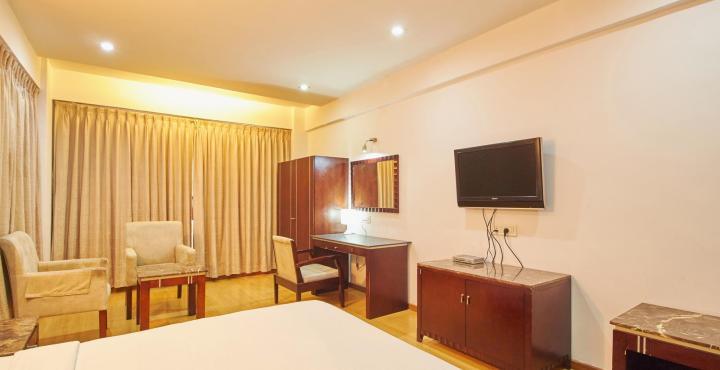 Treebo Trend Hotel Parker Ahmedabad Eksteriør bilde