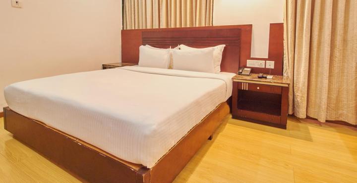 Treebo Trend Hotel Parker Ahmedabad Eksteriør bilde