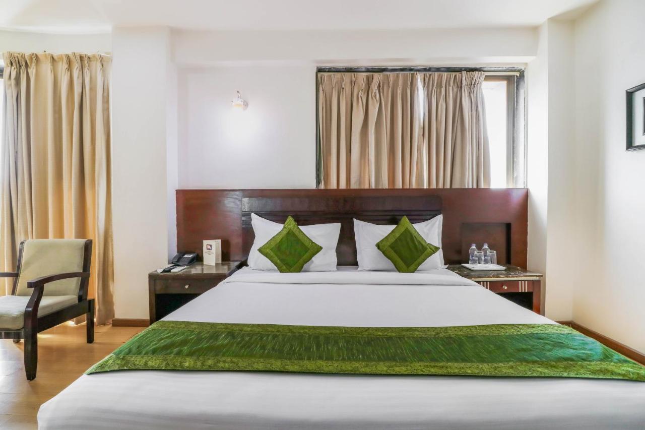 Treebo Trend Hotel Parker Ahmedabad Eksteriør bilde