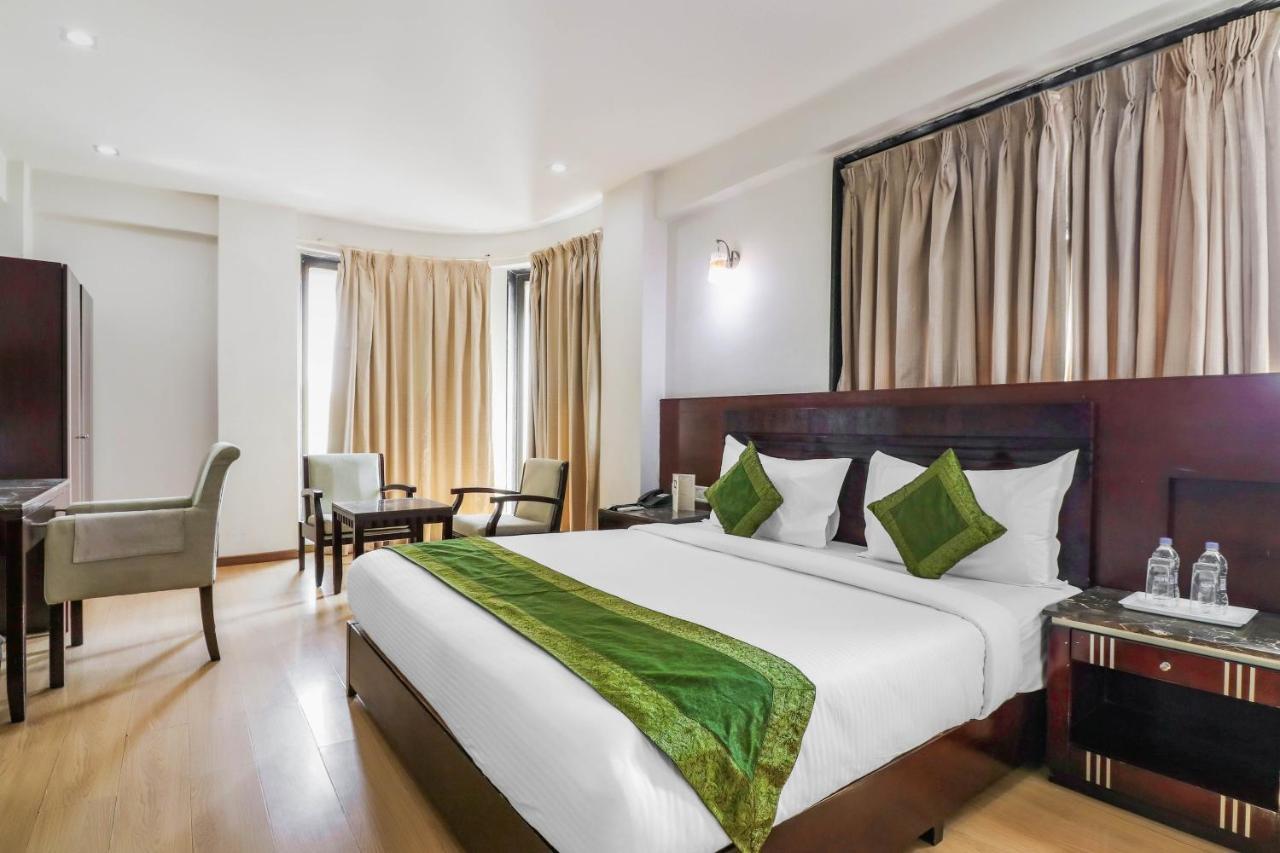 Treebo Trend Hotel Parker Ahmedabad Eksteriør bilde