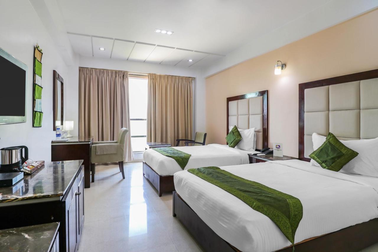 Treebo Trend Hotel Parker Ahmedabad Eksteriør bilde